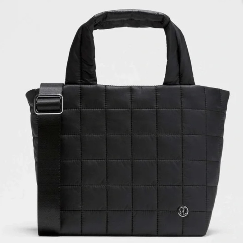 FIRM PRICE NWT LULULEMON QUILTED GRID TOTE BAG 5L